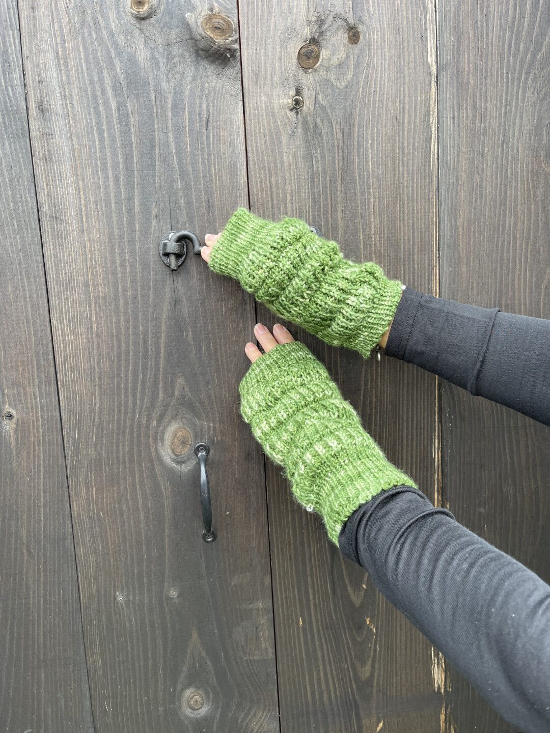 PUFF CUFFS