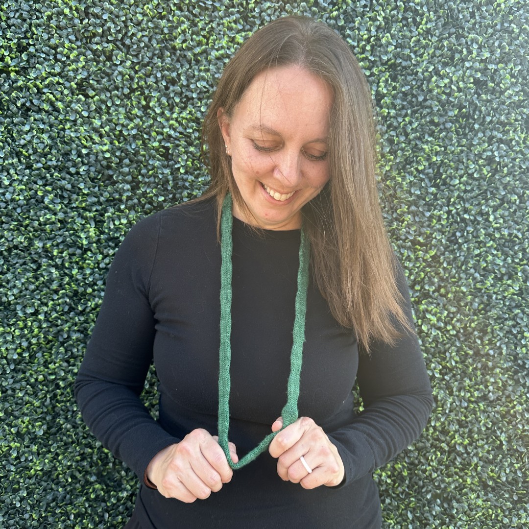 PEAPOD MARBLE FIDGET NECKLACE