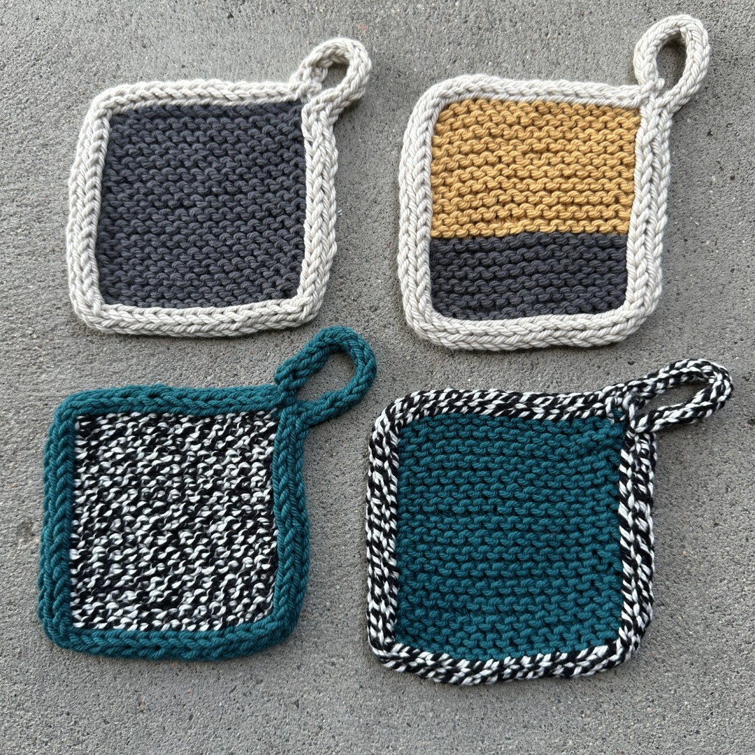 SQUARE WITH TRIM